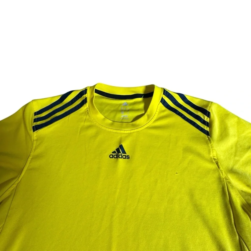 Adidas Climalite Shirt Mens Medium Yellow Athletic Tee Soccer Training